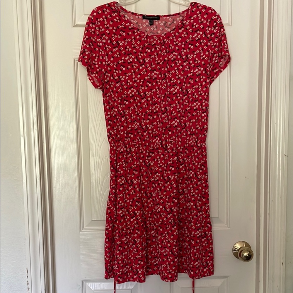Banana Republic Red Floral Short-Sleeve Dress with‎ Tie Waist Sz PM